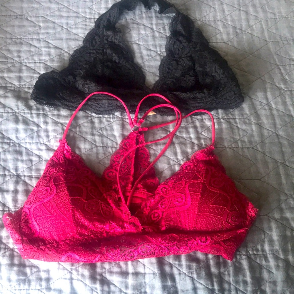 2 bralettes
